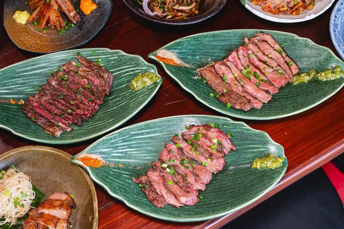 Era-Izaan Surawong Masakan Isaan Asli