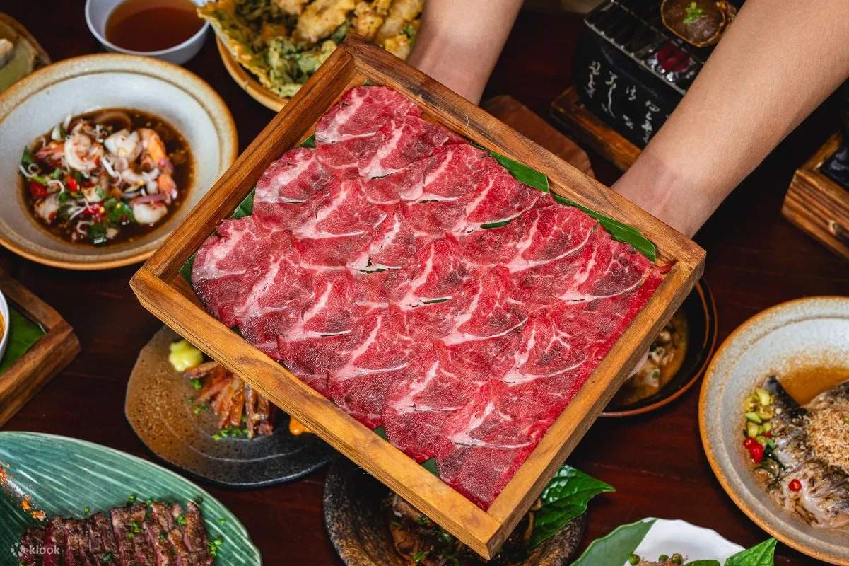 Era-Izaan Surawong Masakan Isaan Asli