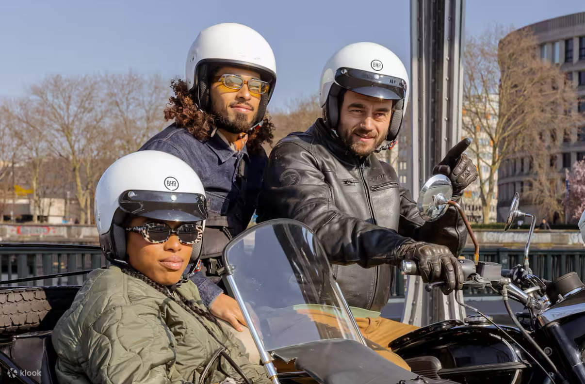 Our English-speaking guides will reveal the secrets of Paris as you ride through its most beautiful streets and landmarks.