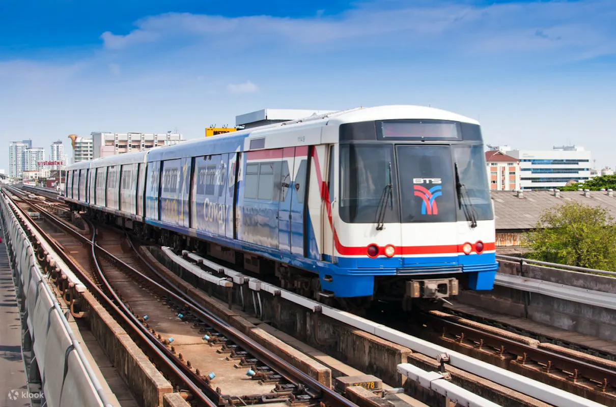曼谷轻轨（BTS skytrain）