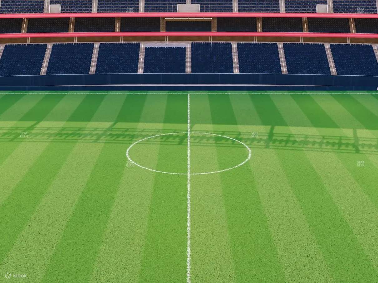 Experience Long Side Upper seating combining budget-friendly value and expansive field views