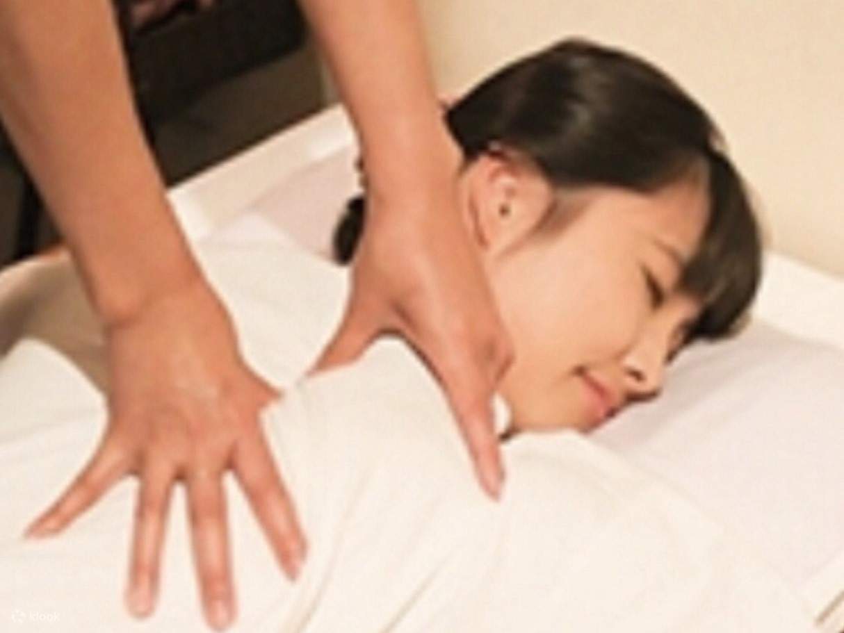 Profitez d'un massage thaïlandais authentique dispensé par des masseurs expérimentés et découvrez des soins de relaxation thaïlandais authentiques, même au Japon.