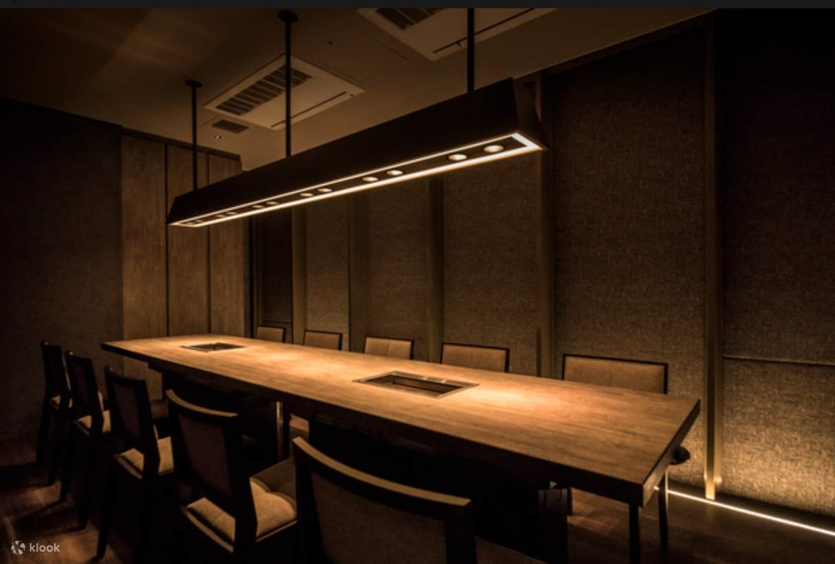 Yakiniku berkualitas tinggi USHIGOROS di Tokyo. Cabang Shinjuku/Ginza/Nishiazabu