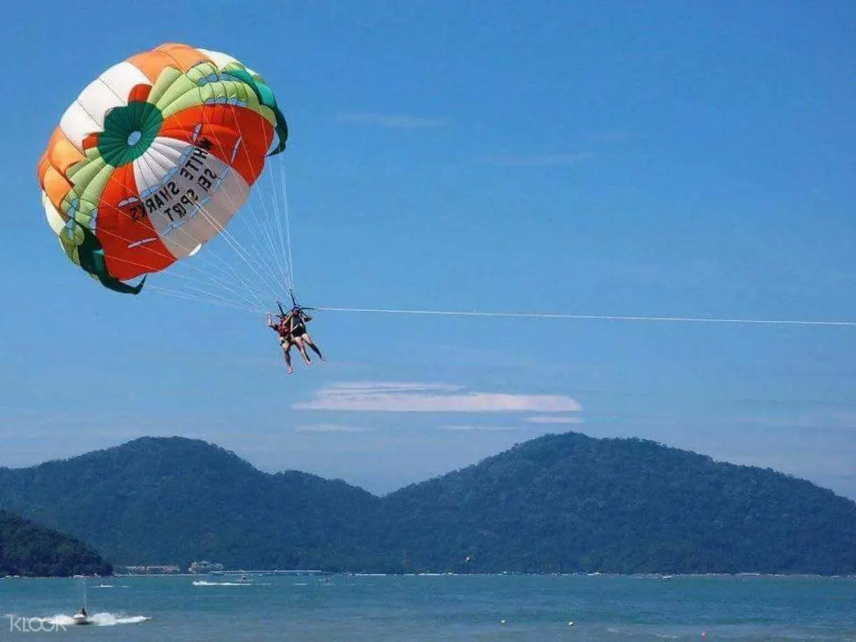 Jet Ski And Parasailing Experience At Batu Feringgi Beach Klook Malaysia