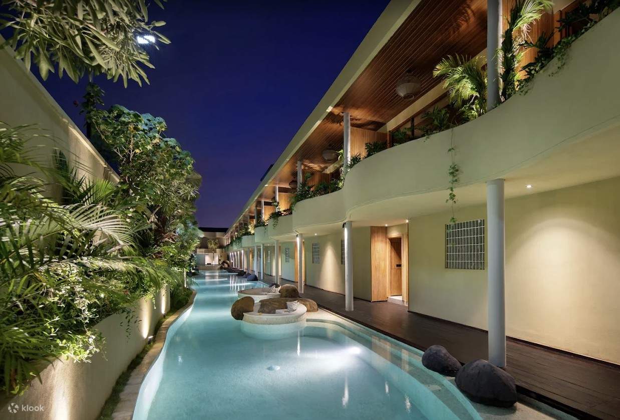 Pool Pass at Sinivie Villa Seminyak