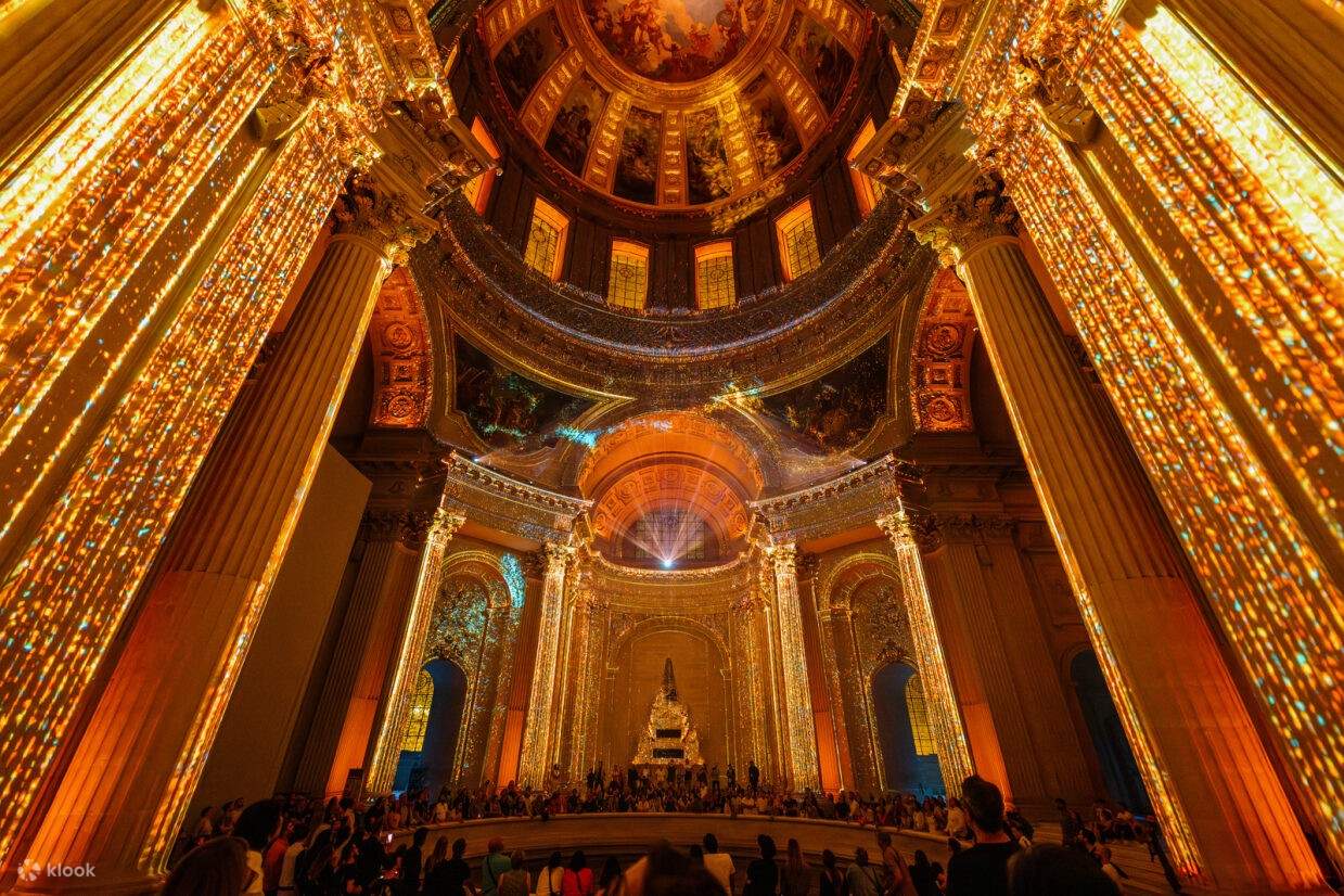 Aura Invalides ở Paris