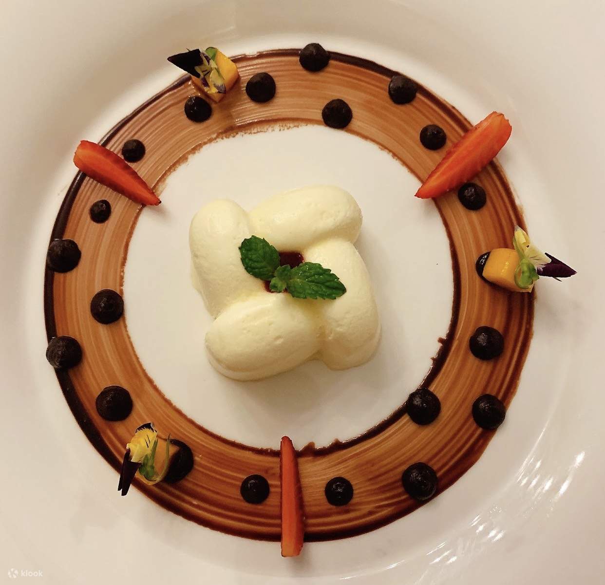 Trải nghiệm ẩm thực tại The Temptation - Nhà hàng Pháp ở Đà Nẵng