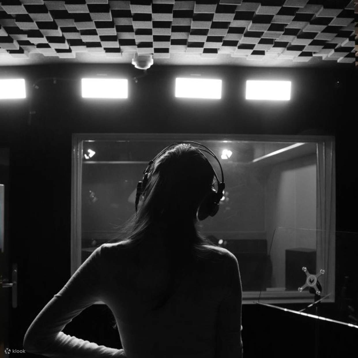 K-Pop Dream Record Cafe : Votre voix, votre scène ! 