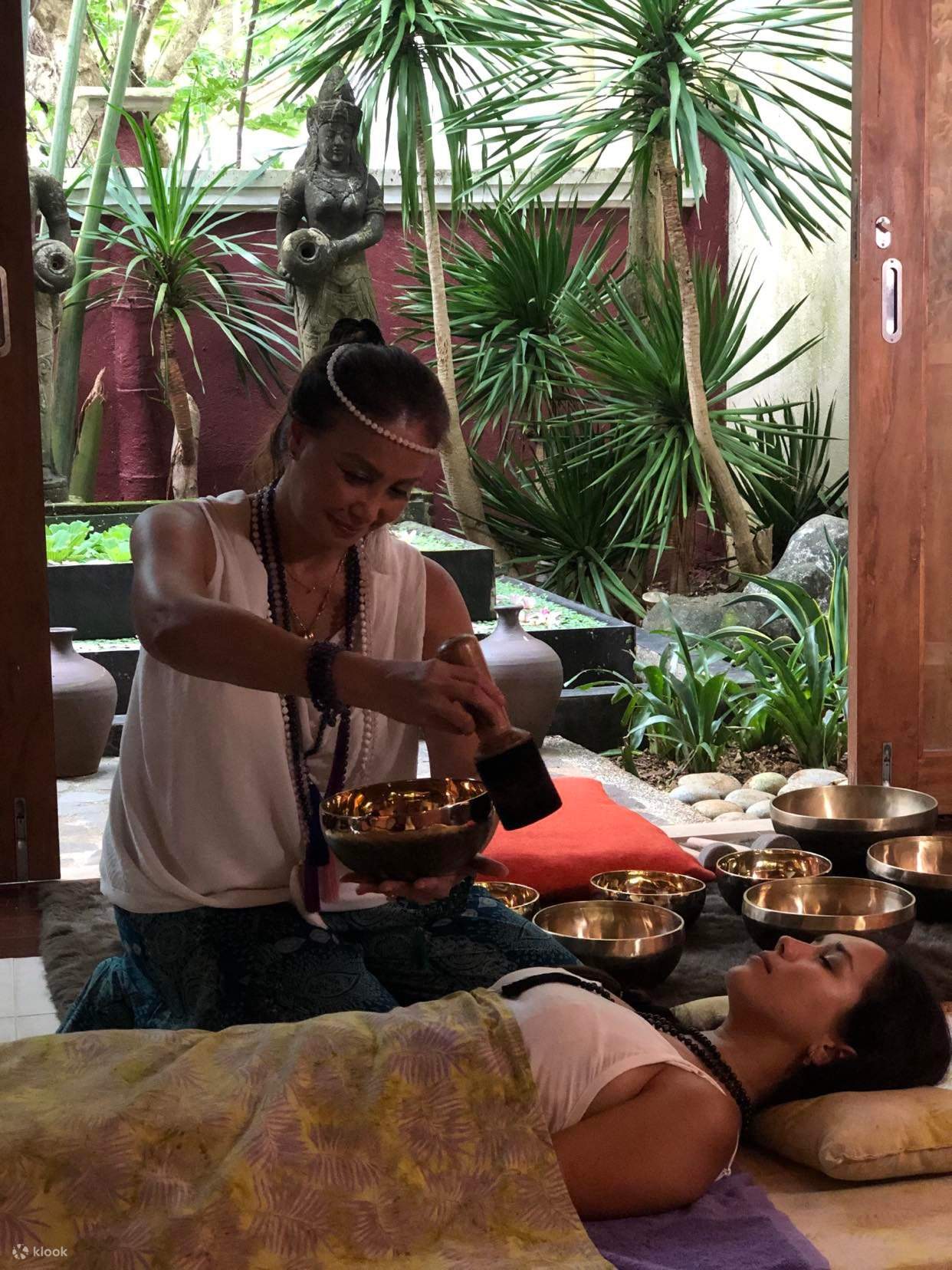 Sound Healing Therapy a Boracay