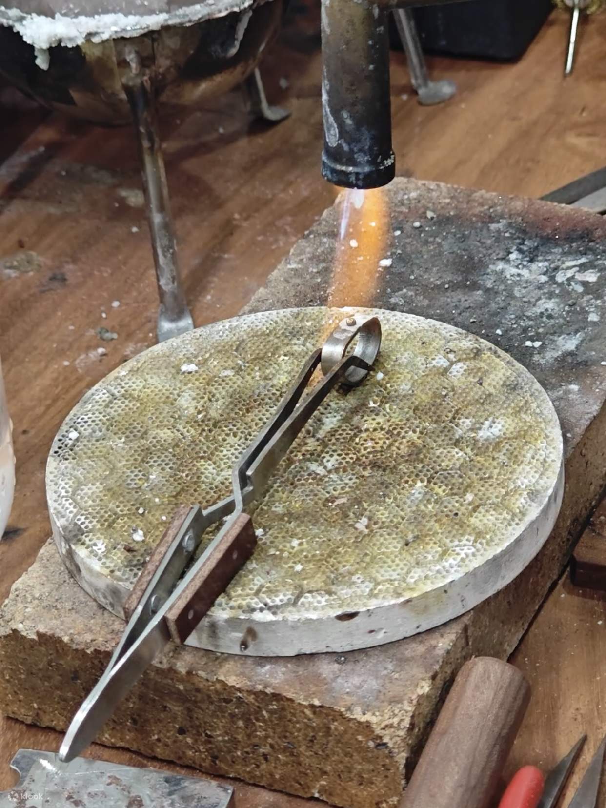 Clase de Elaboración de Joyería de Plata en Hanói