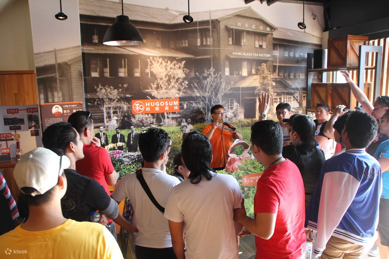 Listen to the tour guide recount the history of the century-old black tea and the story of the tea factory that once spread its fragrance far and wide.