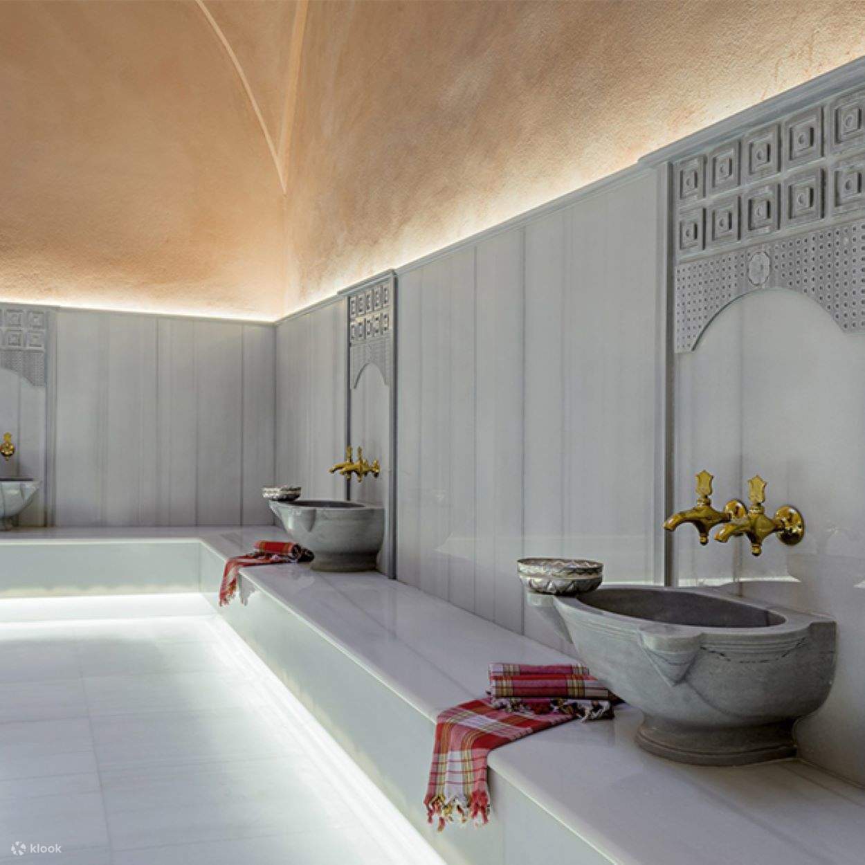 伝統的なトルコ式バース＆スパ体験