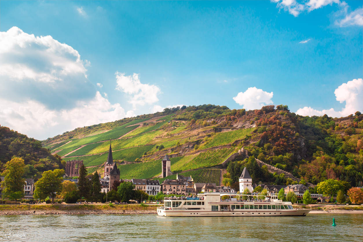 Rhine River Adventure: Day Trip from Frankfurt to Wiesbaden, Mainz