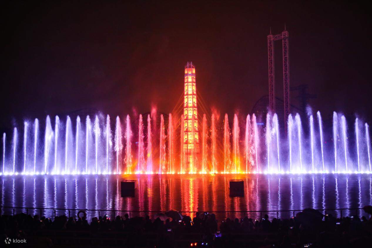 大型跨媒體實景水秀《天幕水極》