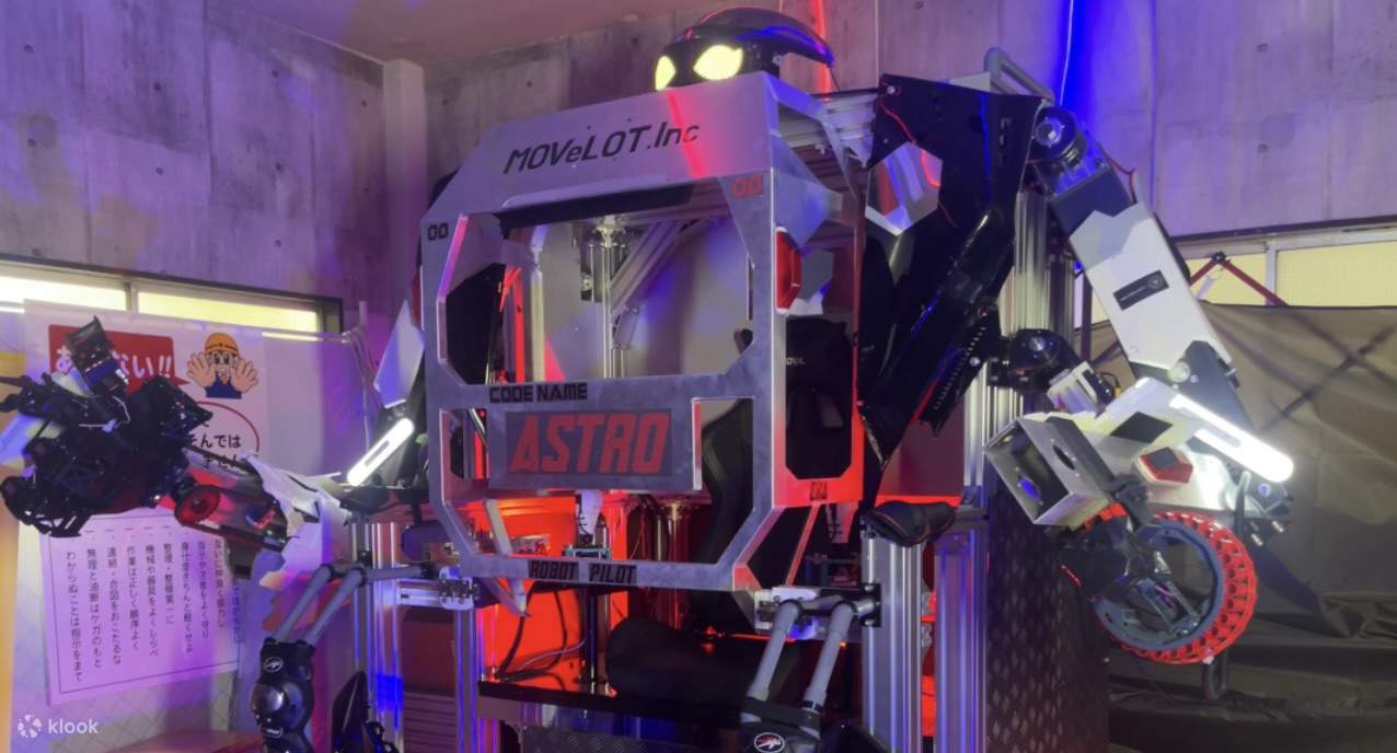 Expérience d'embarquement et de pilotage de robot géant à Tokyo