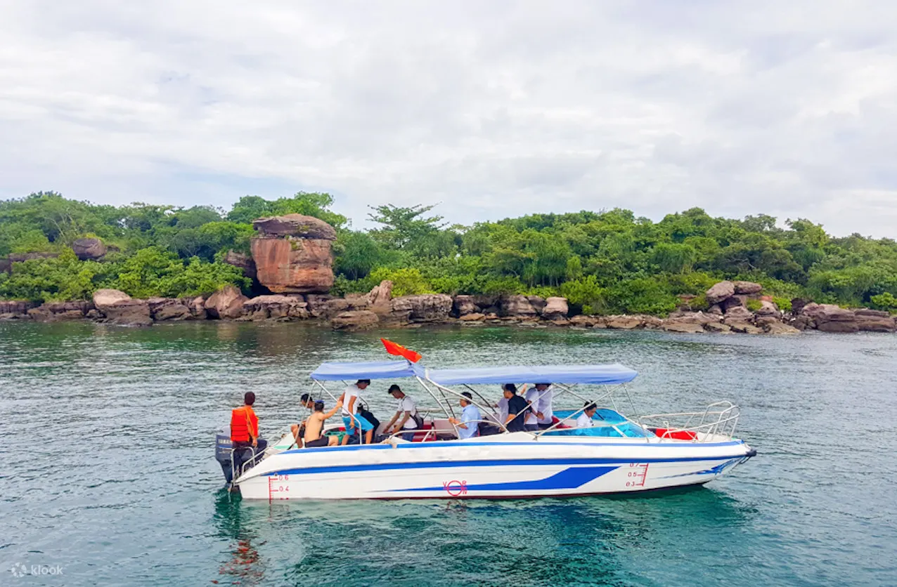 speedboat