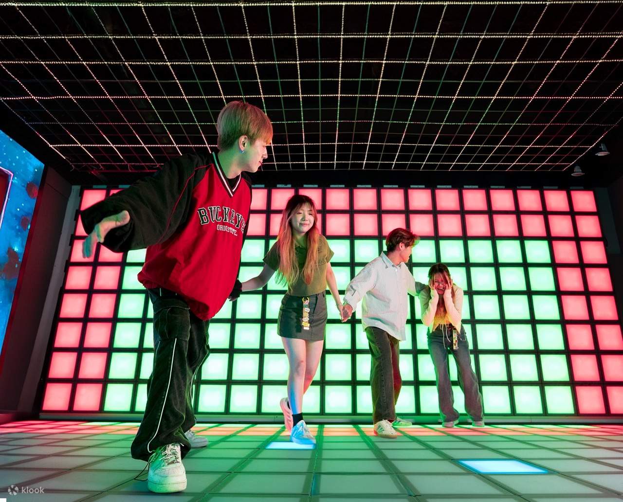 Super Cube Interactive Grid Game Experience | Story-based Grid Game ...
