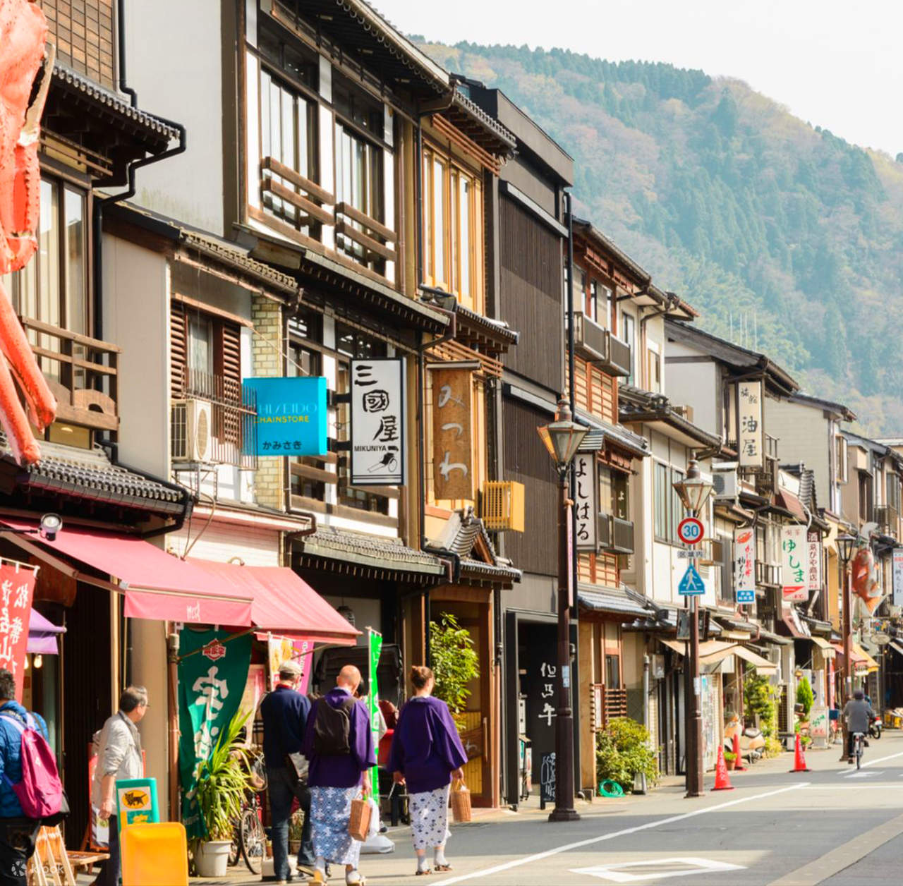【冬季限定】関西版「銀山温泉」：城崎温泉体験・出石城下町・京都天橋立温泉ホテル宿泊＋伊根湾遊覧船・伊根の舟屋・天橋立ケーブルカー 2日間ツアー ...