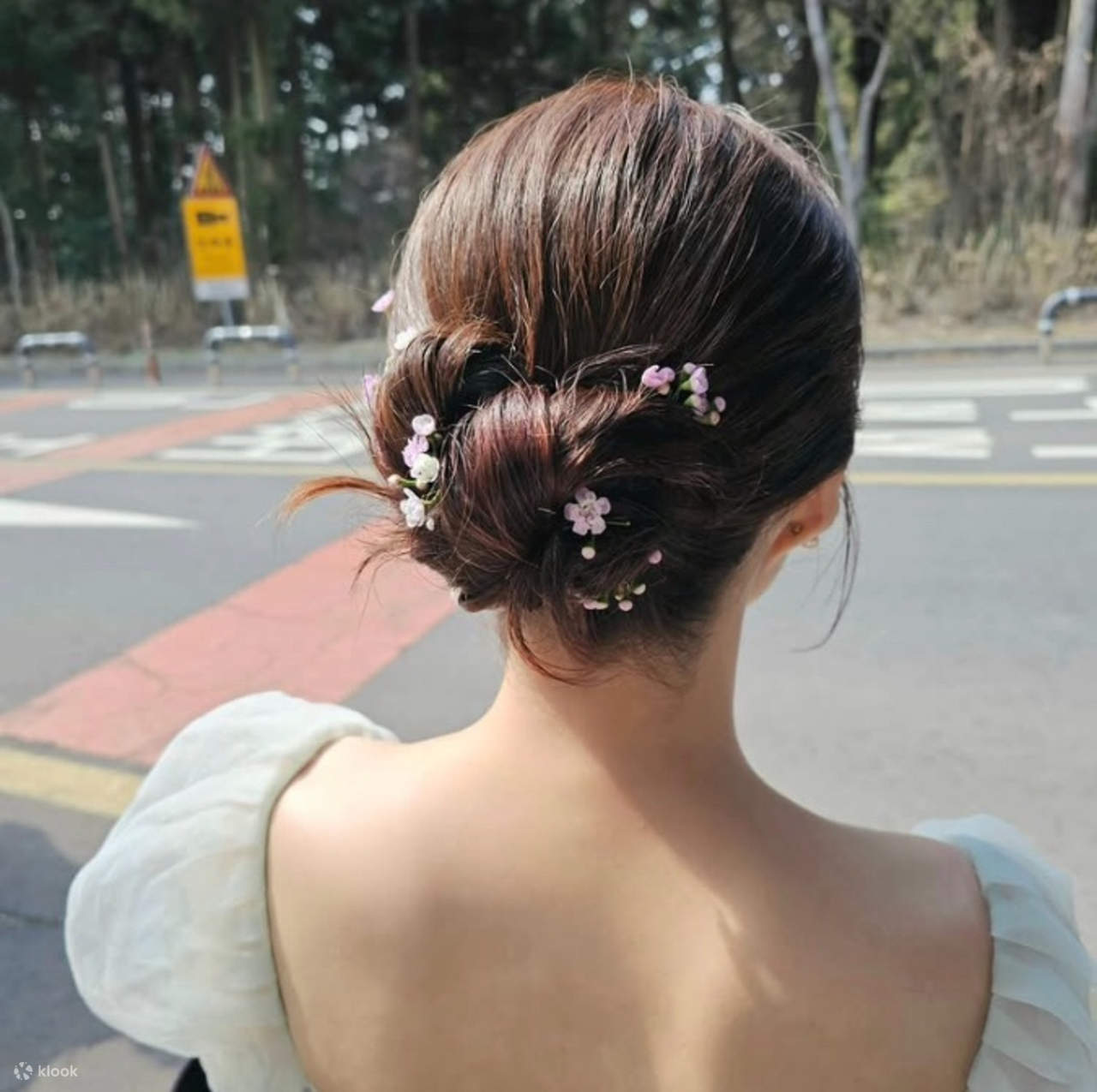 Услуги по макияжу и прическам