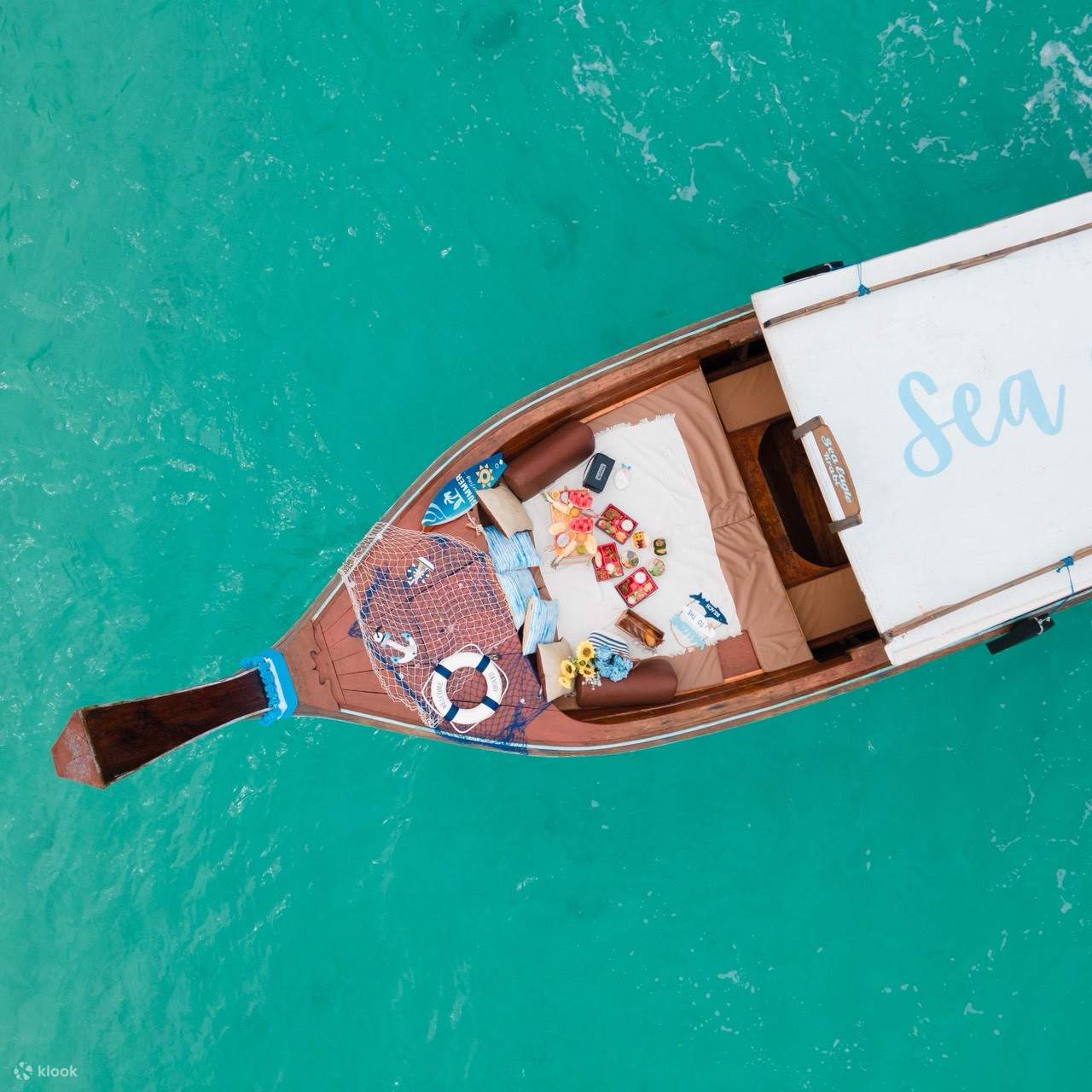 Private luxury longtail boat to 4 Island