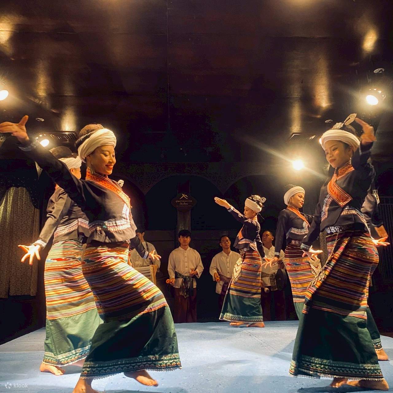 Dîner Khantoke et spectacle culturel