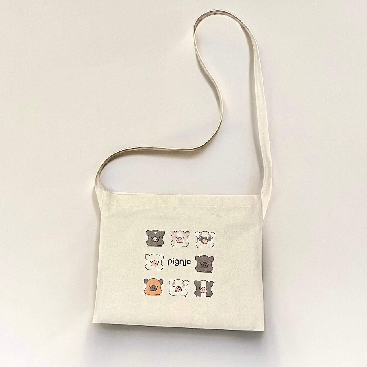 完全个人包厢迷你猪互动咖啡厅・附赠点心喂食体验（东京）