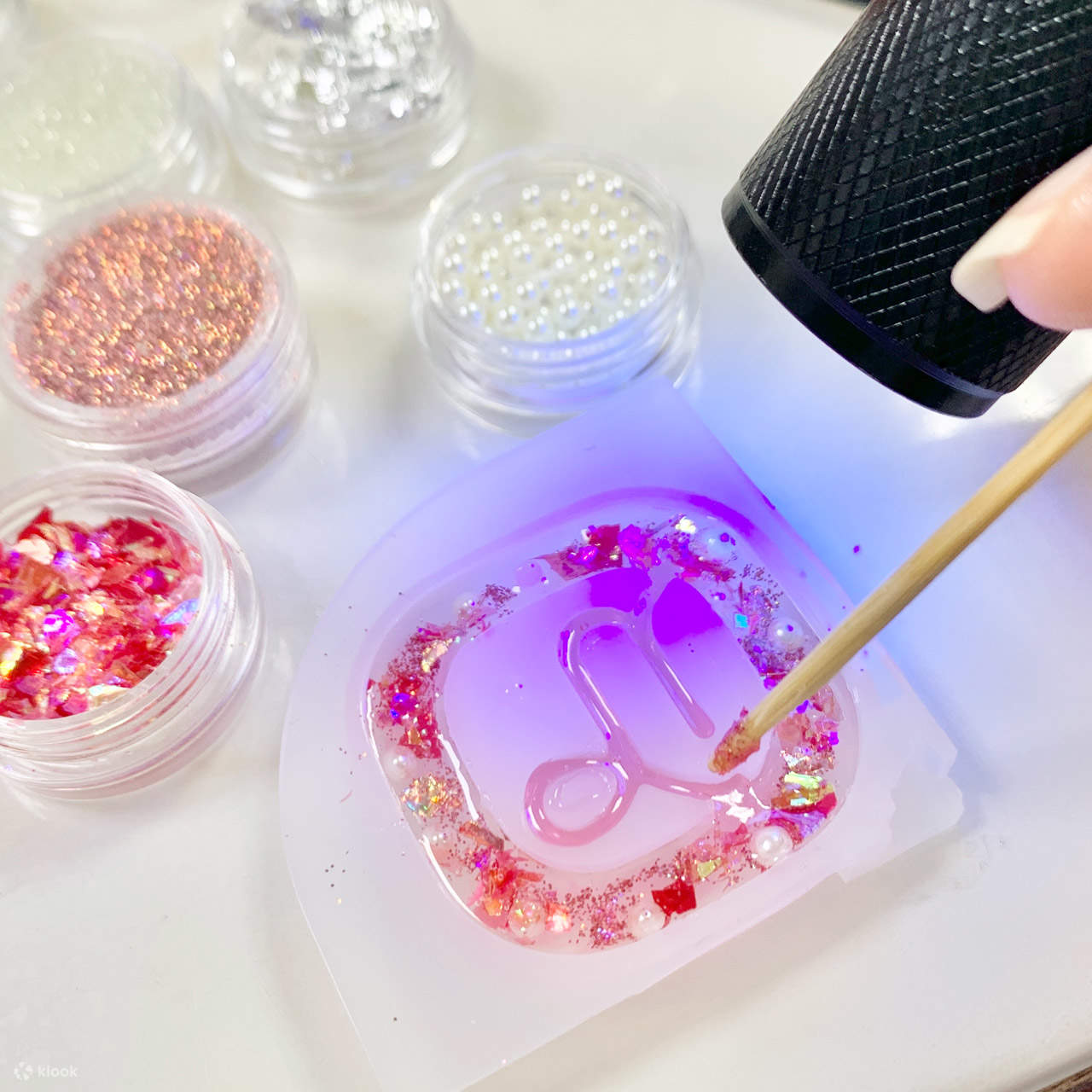 台北: 一日饰品设计师 DIY 手作课程 (UV发饰&吊饰系列)