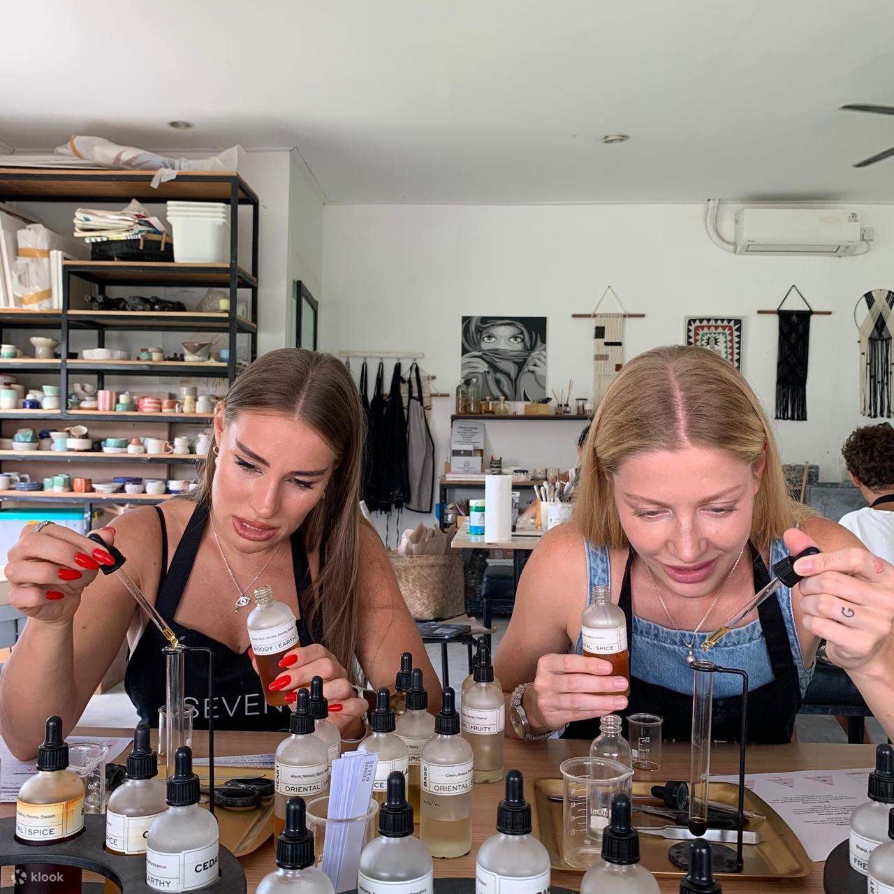 Workshop di profumeria sugli oli per il corpo