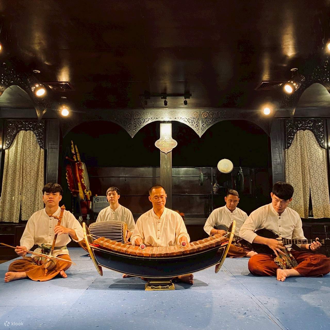 Cena Khantoke e spettacolo culturale