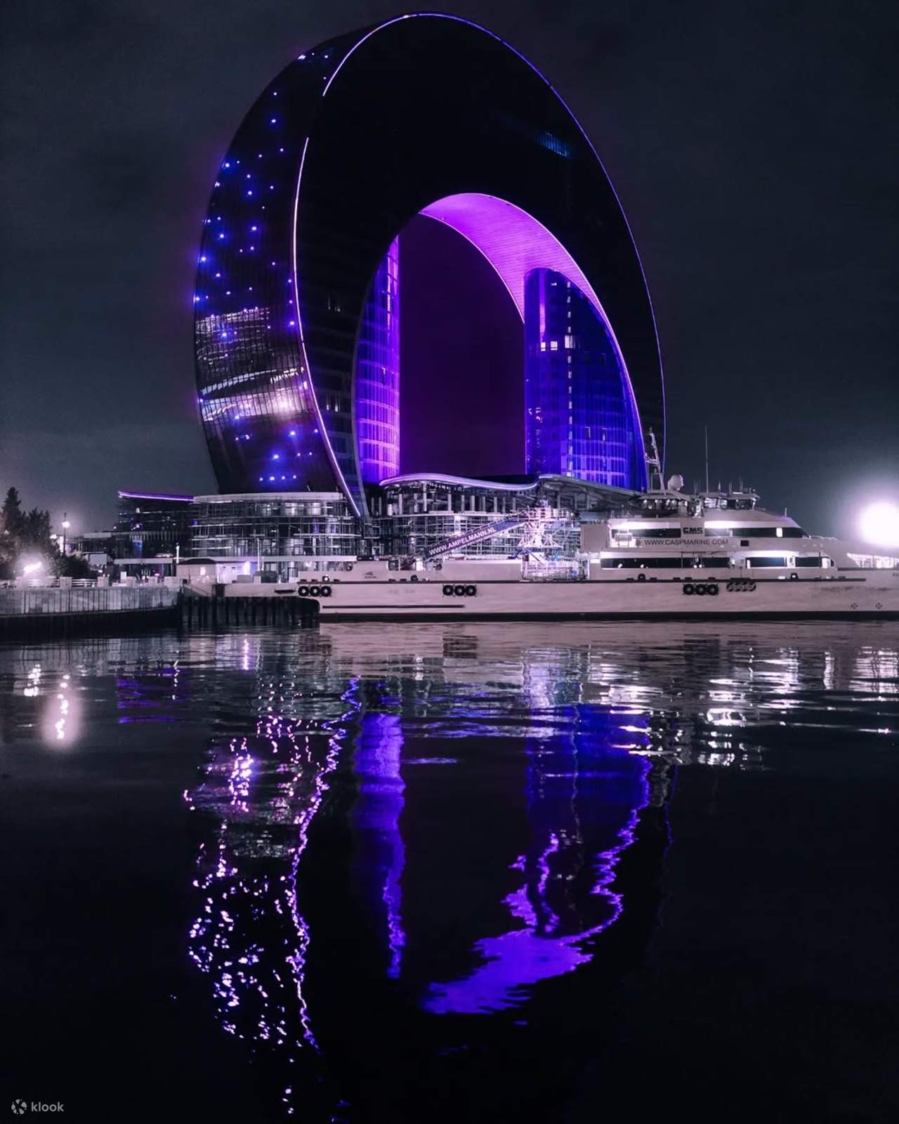 Baku boat tour on the Caspian Sea the world's largest lake