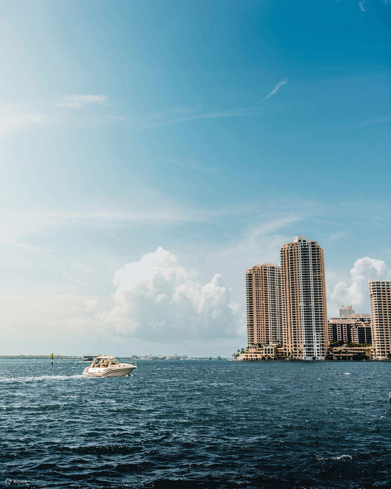 Celebrity Mansions and Miami Skylines Boat Tour - Klook