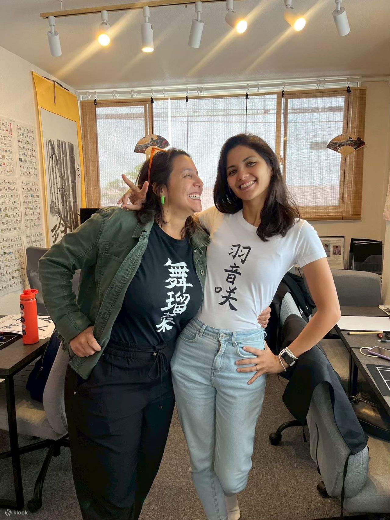 Japanese Calligraphy and make your original T-shirt - Klook