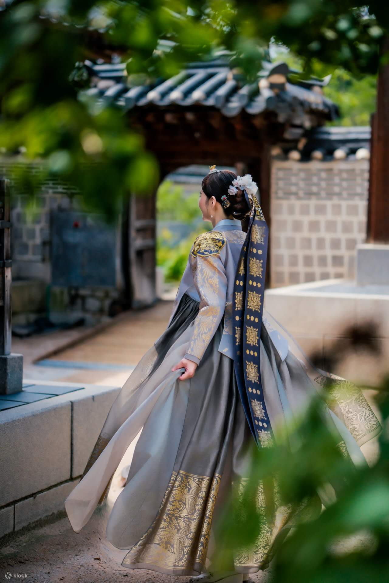 Sewa Hanbok di Dekat Gyeongbokgung oleh Hae & Dal Hanbok