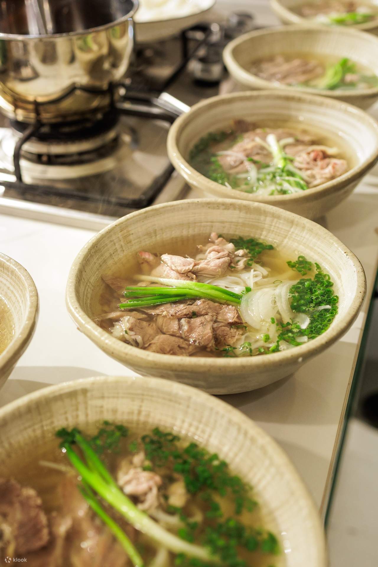 Kelas Memasak Vietnam dengan Lawatan Pasar di Sense Food Lab Hanoi