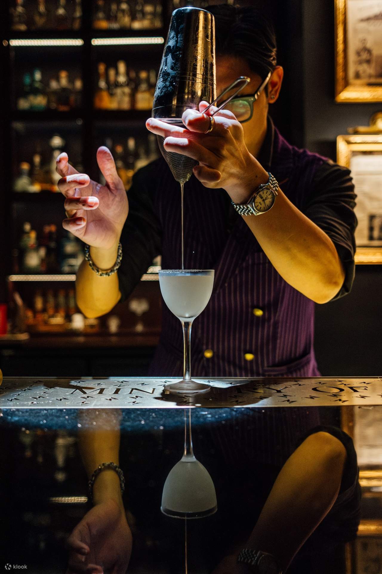 Pengalaman Mencicipi Minuman Keras Kerajinan di Hanoi