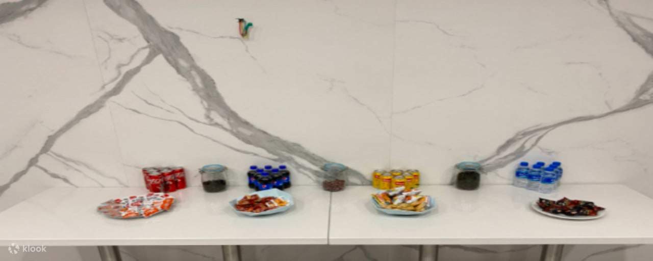 쿤밍 기차역 고속철도 라운지