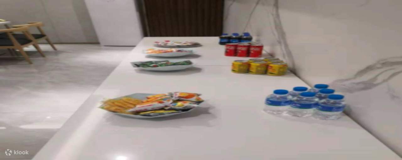 Kunming Railway Station High-Speed Train Lounge