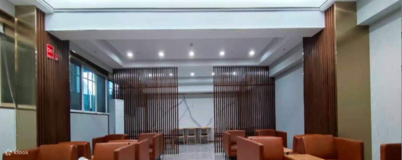 쿤밍 기차역 고속철도 라운지