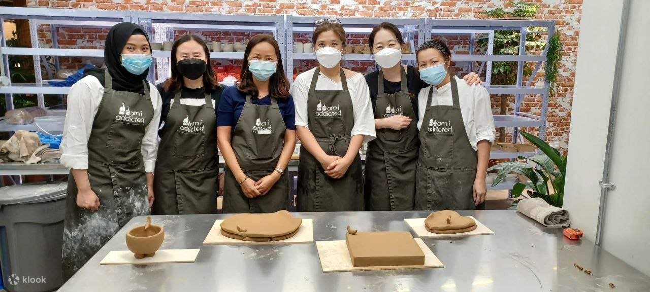 Am I Addicted Pottery in Singapore Klook Singapore