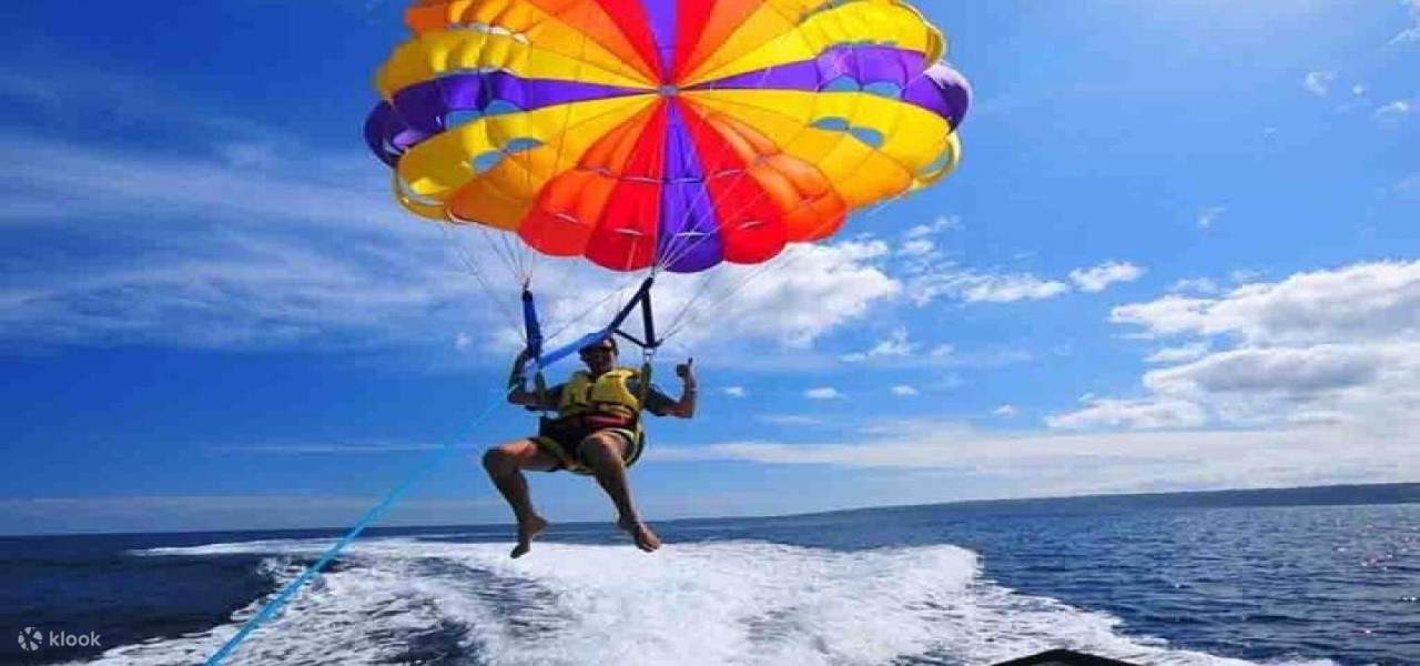 parasailing