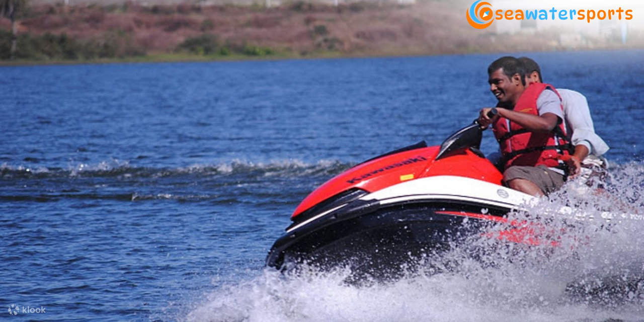 Tiệc Boart Hai Tầng Ở Goa