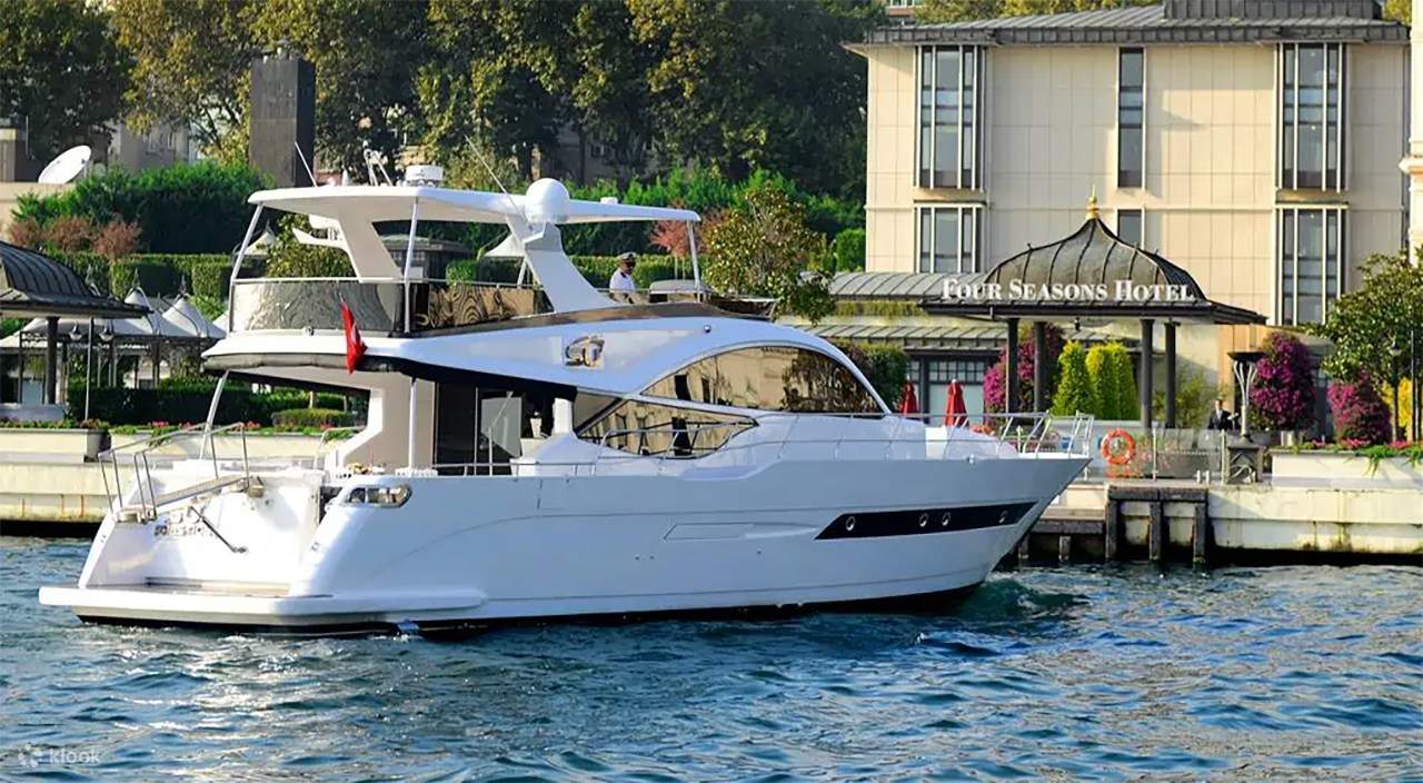 bosphorus luxury yacht tour