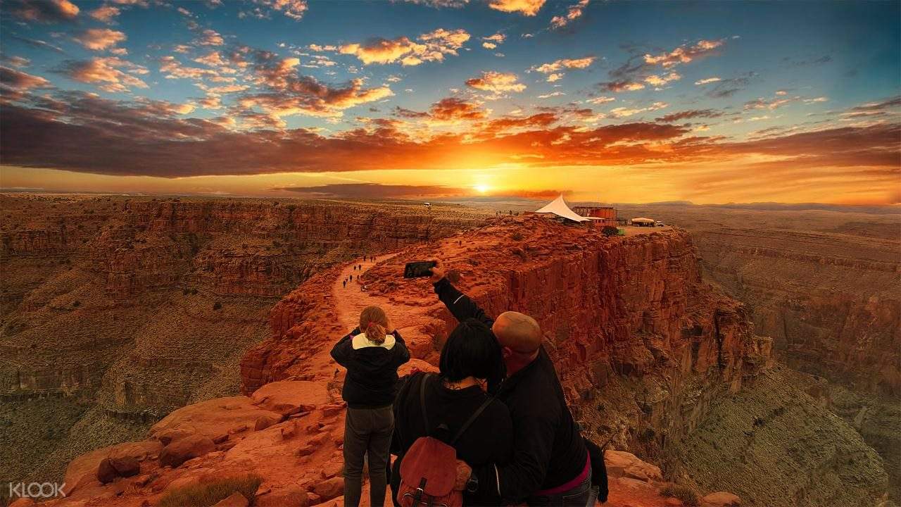 grand canyon bus sunset tour