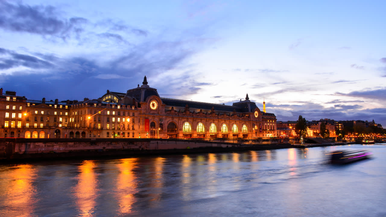 Découvrez les plus grands chefs-d'œuvre impressionnistes au monde à l'intérieur du magnifique musée d'Orsay.