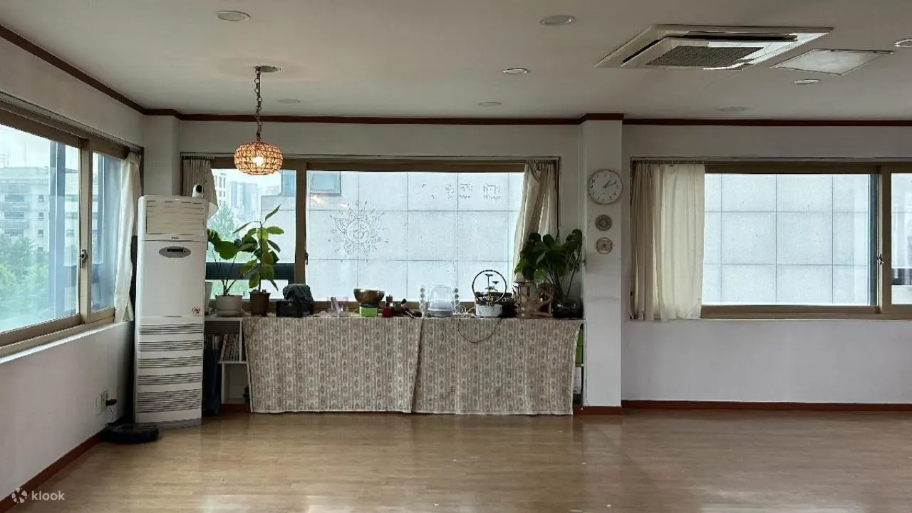 首尔经典哈达瑜伽和普洱茶谈话体验