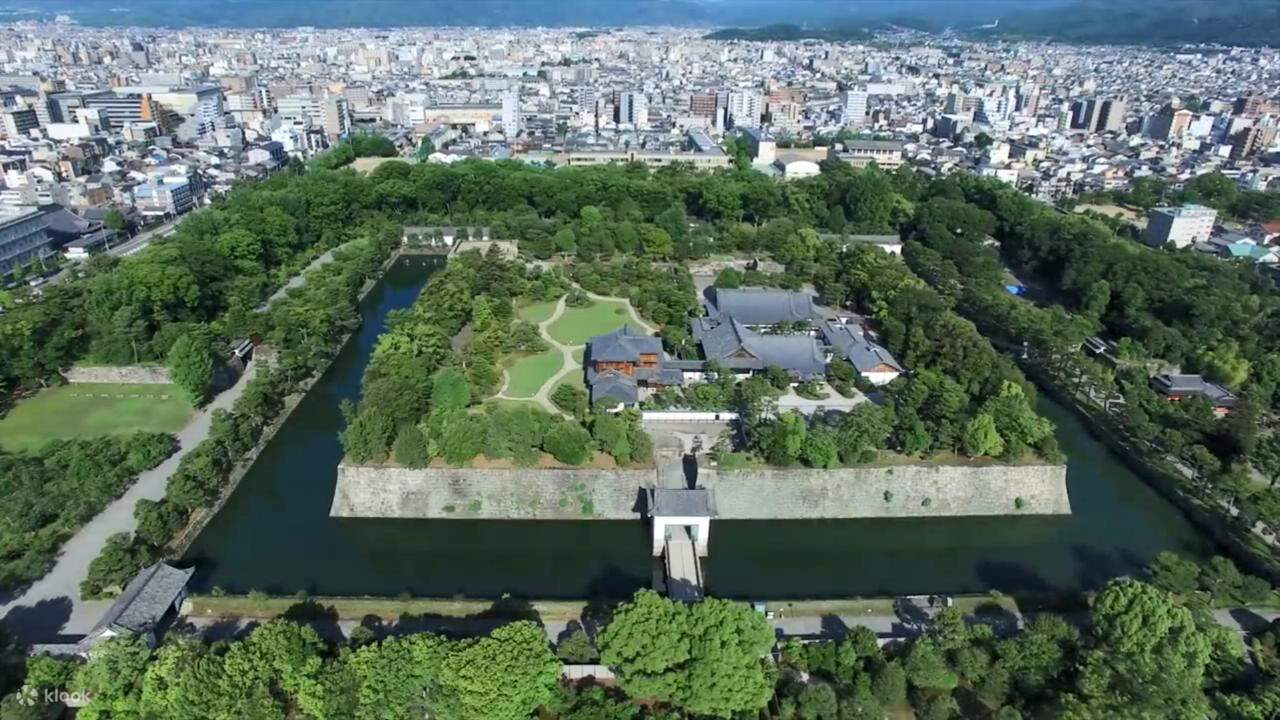 二条城将军之路到夏日鸭川的风物诗-纳凉床（川床）怀石晚餐