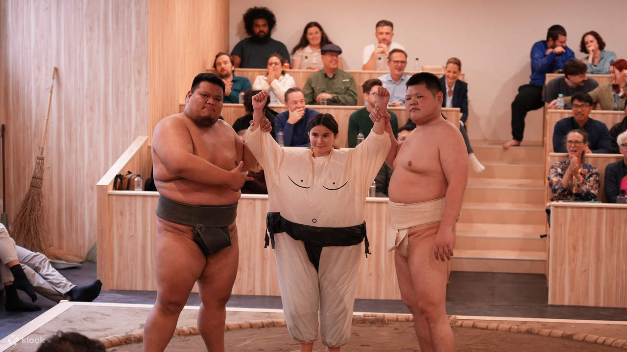 Tokyo: Sumo Live Show with Photo in Shinjuku