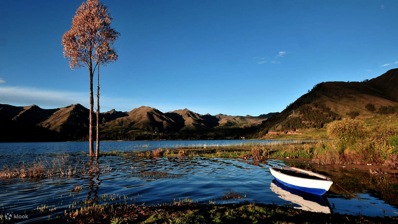 安地斯山脈之間的皮烏雷潟湖