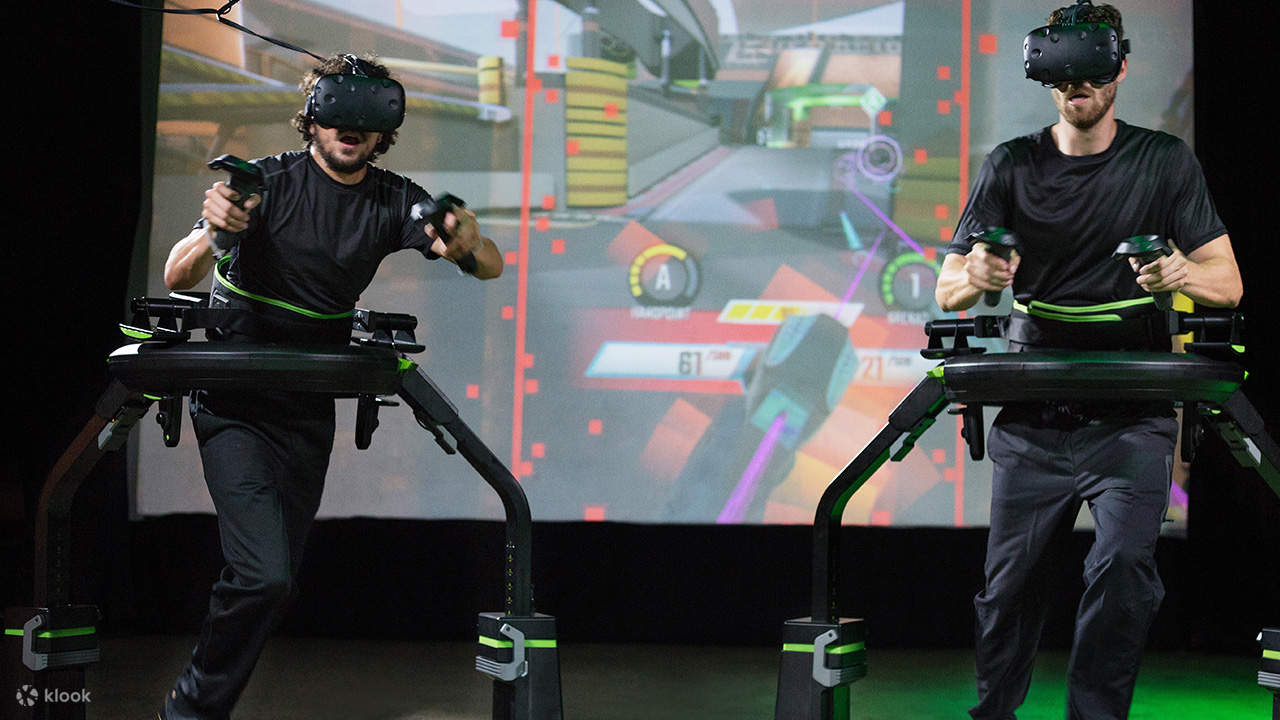 Trải Nghiệm Thực Tế Ảo và Trò Chơi Mô Phỏng ở Takapuna