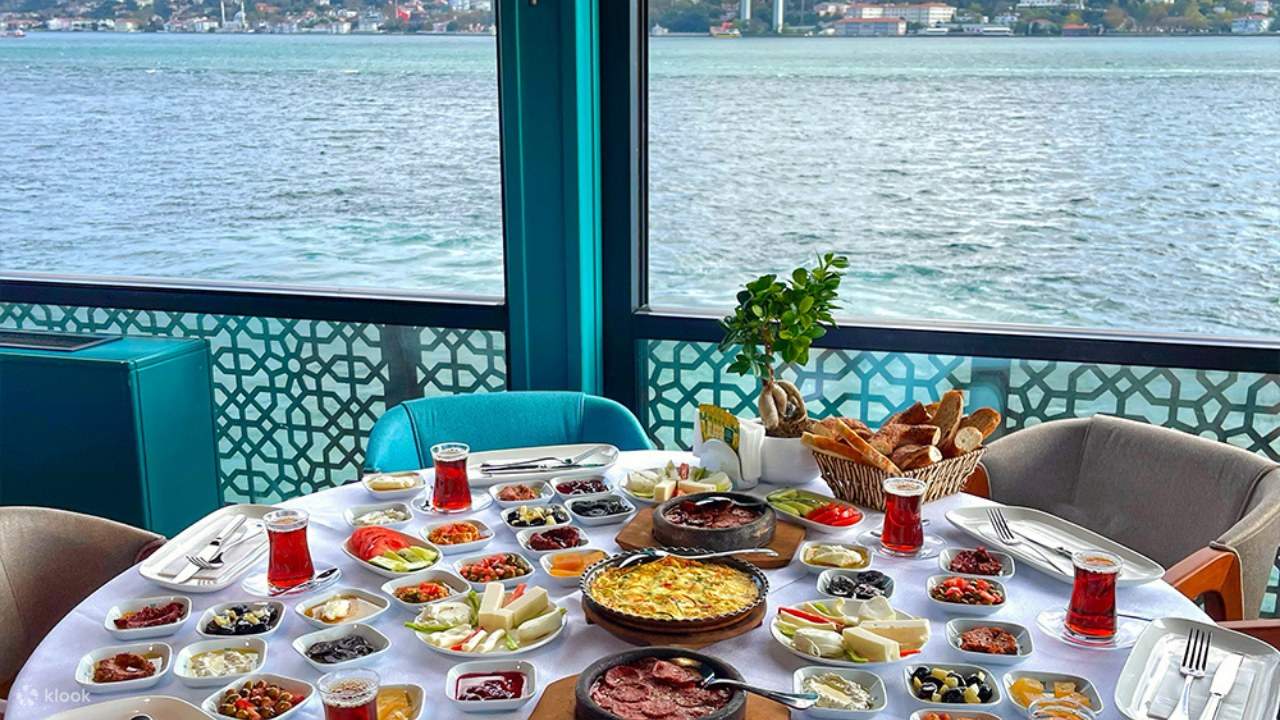 Le Vapeur Magique - 土耳其风味早餐巡游